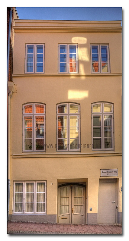 NIMG_4639V-44V_TMDE_01_SN_01_800